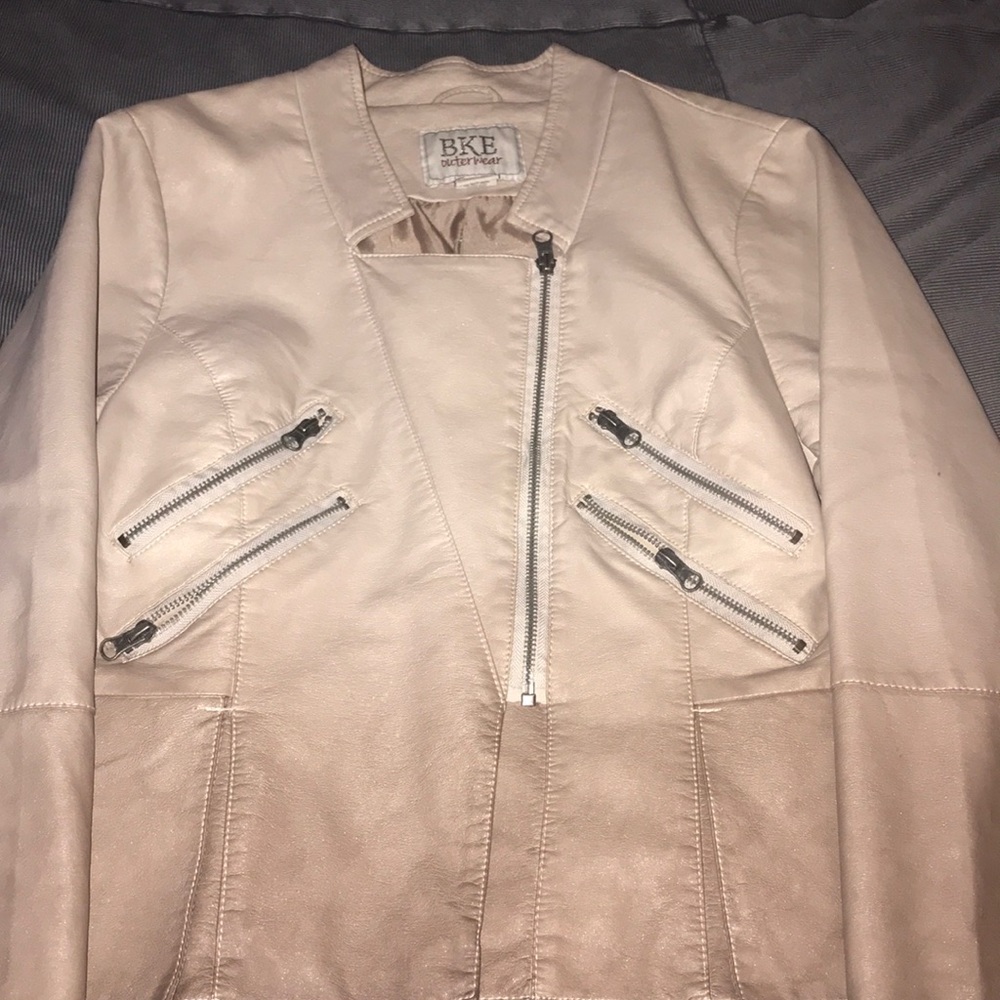 Leather jacket - Picture 2 of 3